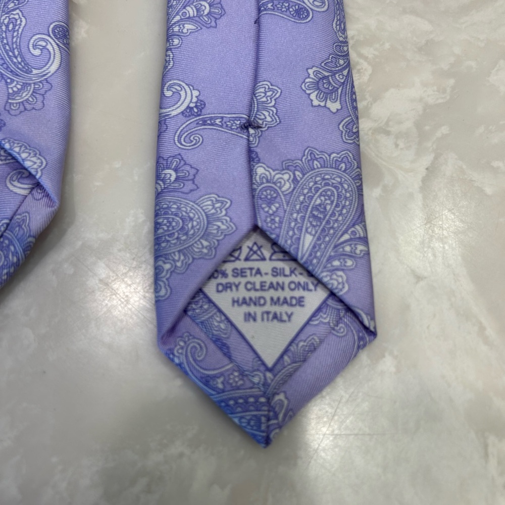 Brioni Elegant Paisley Men's Tie - Lavender Purple Silk, Made in Italy - Picture 5 of 12